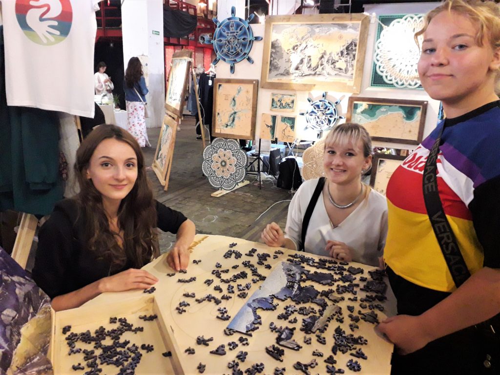 Nietypowe Puzzle Drewniane Motywy